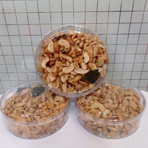 Kacang Mede Patahan (1x12)